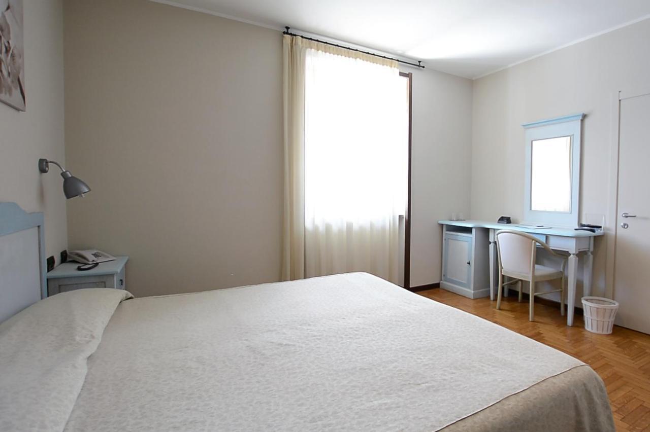 Hotel Risi Colico Kültér fotó